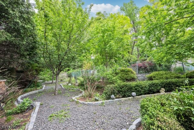 596 Wyckoff Ave, Mahwah Twp., NJ 07430