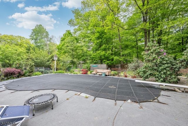 596 Wyckoff Ave, Mahwah Twp., NJ 07430