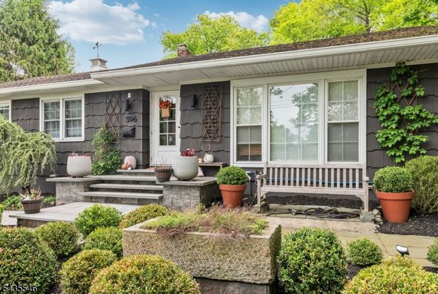 596 Wyckoff Ave, Mahwah Twp., NJ 07430