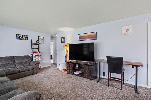 11 Roselawn Court, Saginaw, MI 48602