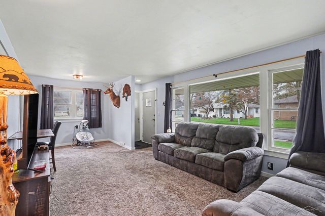 11 Roselawn Court, Saginaw, MI 48602