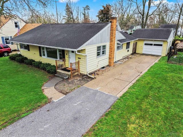 11 Roselawn Court, Saginaw, MI 48602