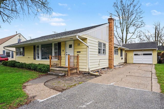 11 Roselawn Court, Saginaw, MI 48602