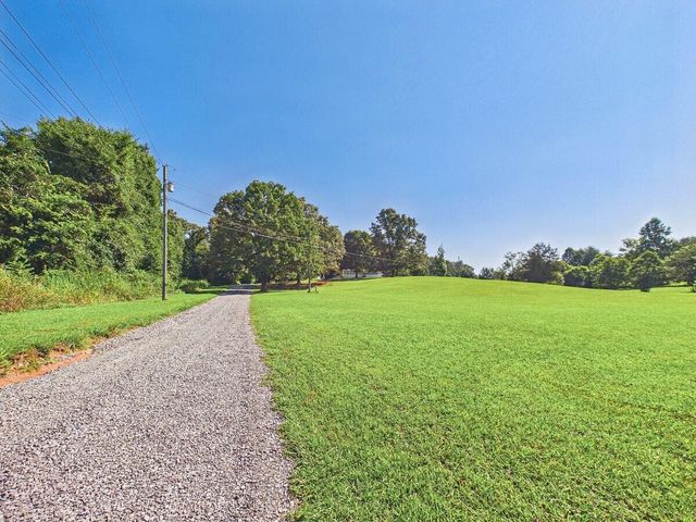 331 Jd Farm Road, Tellico Plains, TN 37385
