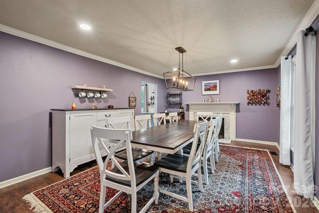 4 Beechwood Lakes Drive, Hendersonville, NC 28792