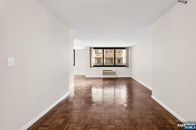 326 Prospect Avenue 6J, Hackensack, NJ 07601