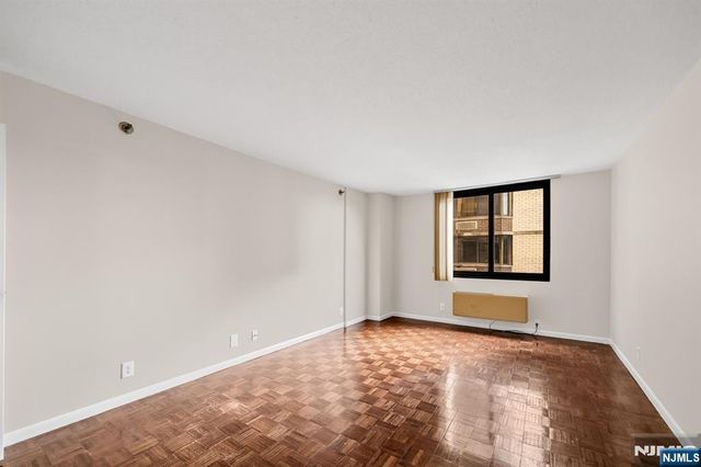 326 Prospect Avenue 6J, Hackensack, NJ 07601
