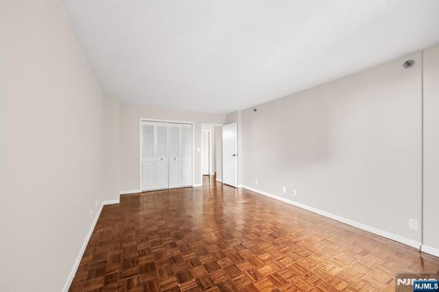 326 Prospect Avenue 6J, Hackensack, NJ 07601