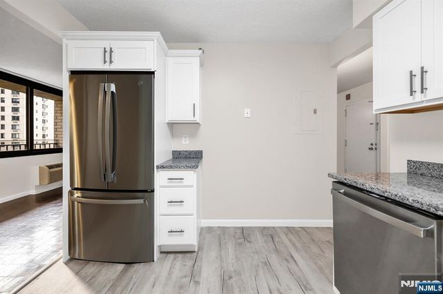 326 Prospect Avenue 6J, Hackensack, NJ 07601