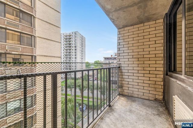 326 Prospect Avenue 6J, Hackensack, NJ 07601