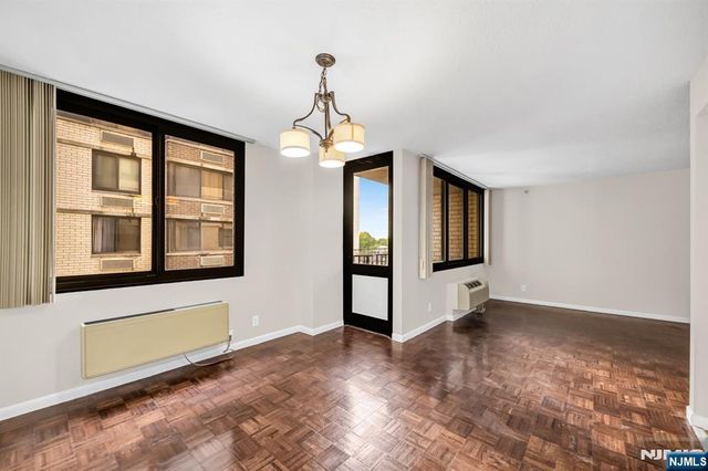 326 Prospect Avenue 6J, Hackensack, NJ 07601