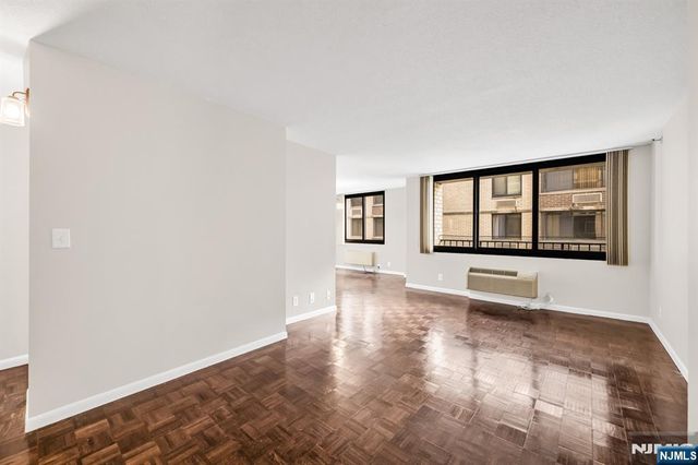 326 Prospect Avenue 6J, Hackensack, NJ 07601