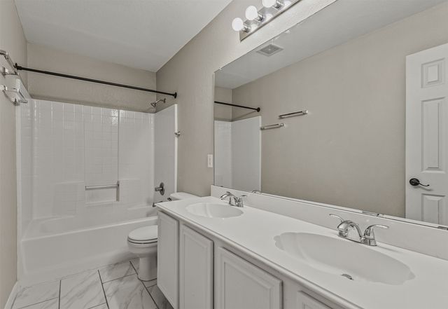 109 N Rolling Meadows Drive, Wylie, TX 75098