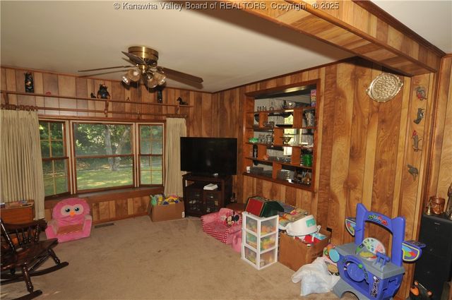 4701 Virginia Avenue, Charleston, WV 25304