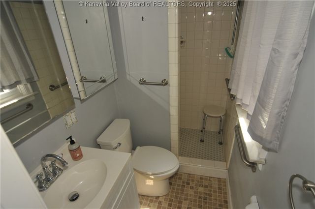 4701 Virginia Avenue, Charleston, WV 25304