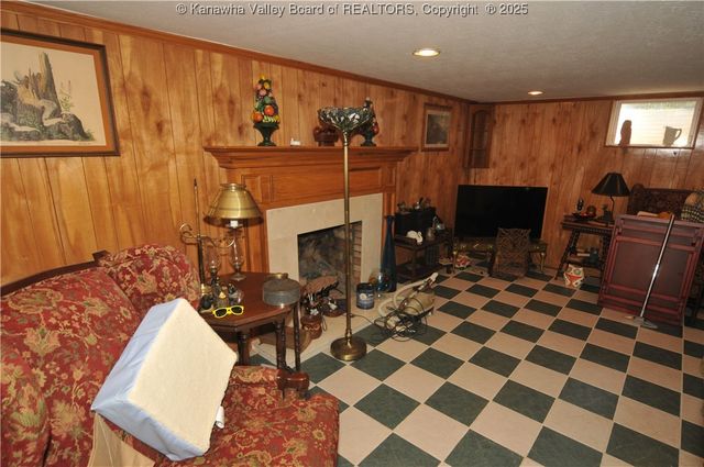 4701 Virginia Avenue, Charleston, WV 25304