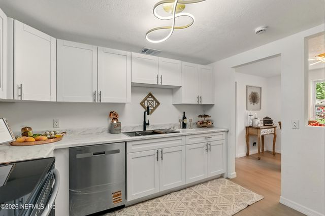 3530 SHADOW Street, Jacksonville, FL 32254