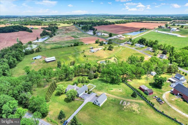 1210 WHITE CHURCH RD, Gettysburg, PA 17325