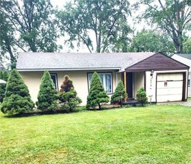 14315 Viola Avenue, Cleveland, OH 44111
