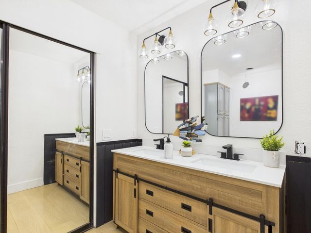 5912 Sawyer Cir, Sacramento, CA 95823