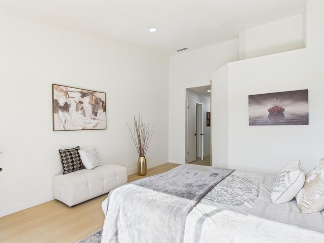 5912 Sawyer Cir, Sacramento, CA 95823