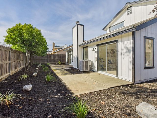 5912 Sawyer Cir, Sacramento, CA 95823