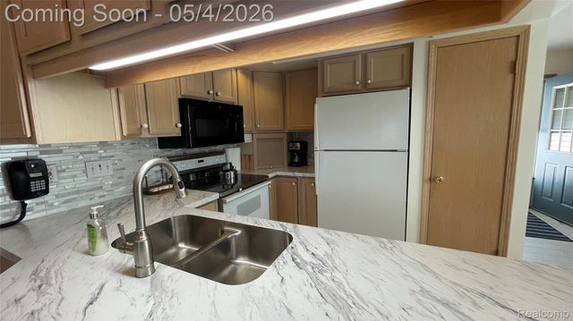 9142 Luea Lane, Swartz Creek, MI 48473