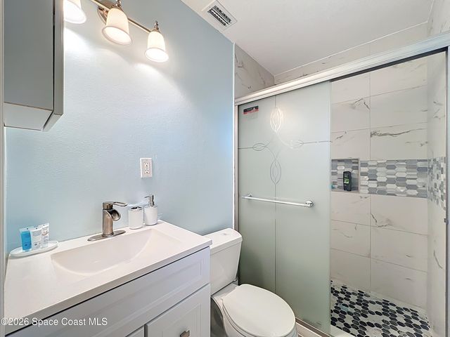 760 Becker Avenue NE, Palm Bay, FL 32905