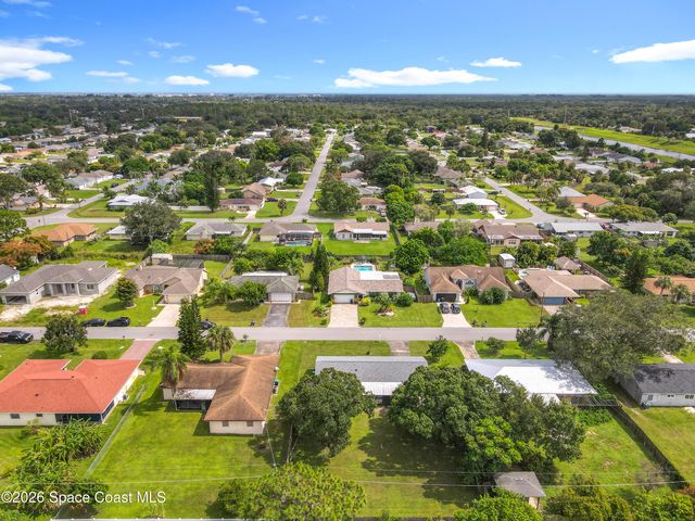 760 Becker Avenue NE, Palm Bay, FL 32905