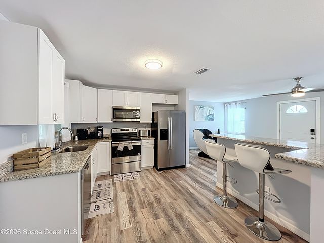 760 Becker Avenue NE, Palm Bay, FL 32905