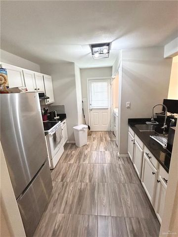 3271 Los Arcos Circle, Weslaco, TX 78599