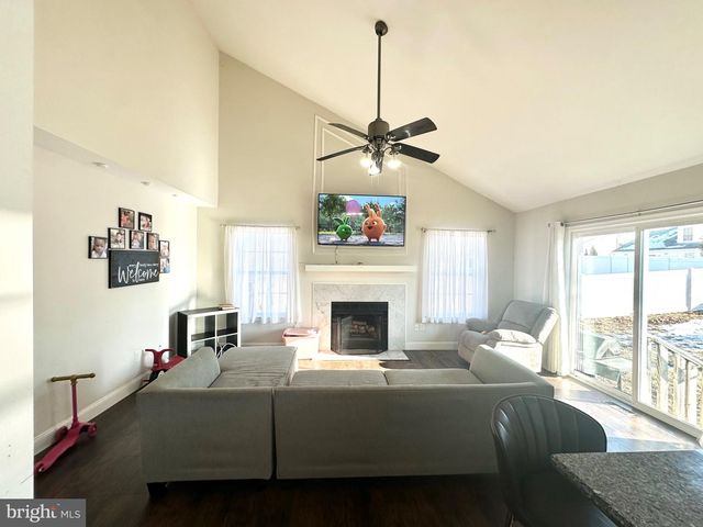 95 VANCE AVE, Sicklerville, NJ 08081