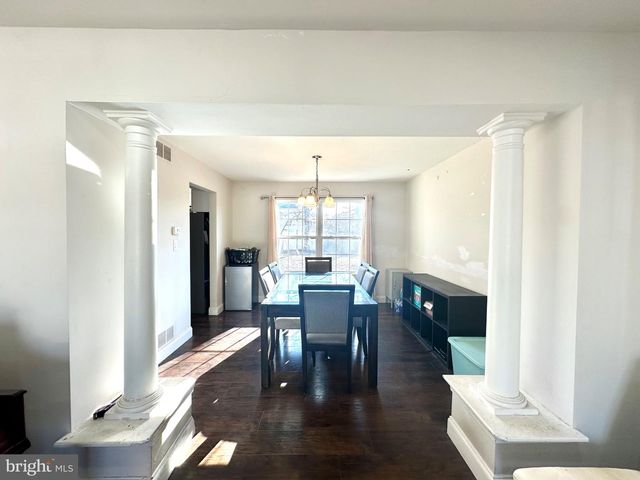 95 VANCE AVE, Sicklerville, NJ 08081