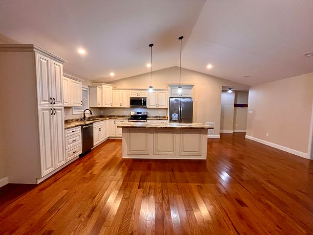 110 Lake Breeze Lane, Corbin, KY 40701