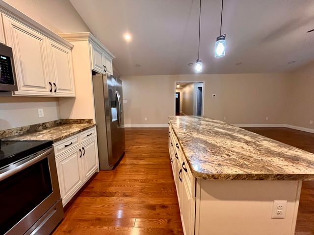 110 Lake Breeze Lane, Corbin, KY 40701