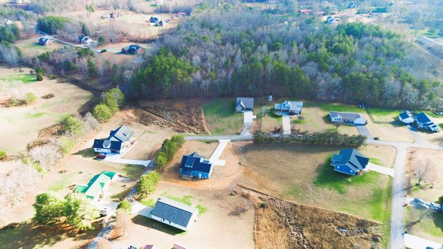 110 Lake Breeze Lane, Corbin, KY 40701