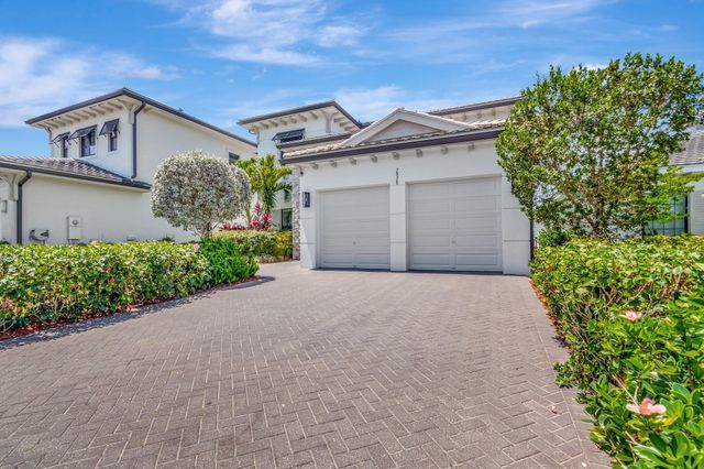 2828 Gin Berry Way, West Palm Beach, FL 33401