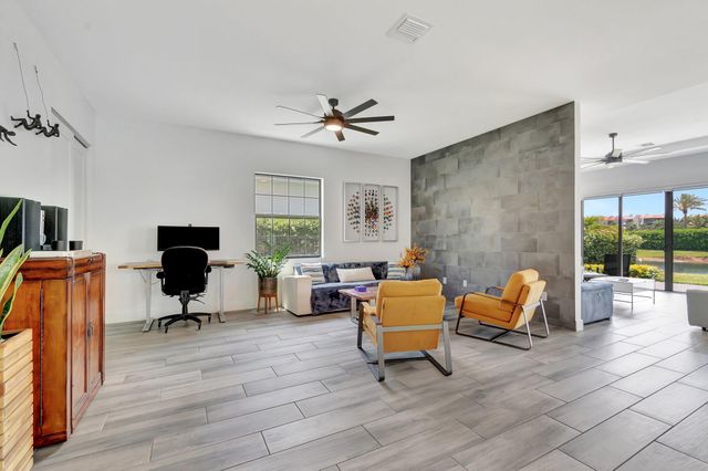 2828 Gin Berry Way, West Palm Beach, FL 33401