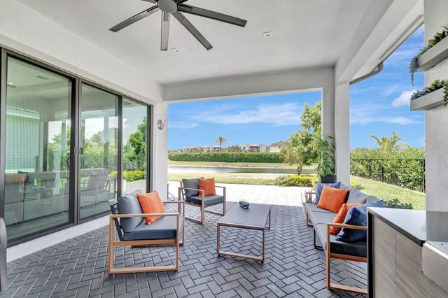 2828 Gin Berry Way, West Palm Beach, FL 33401