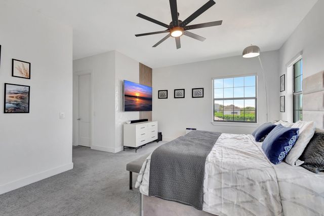 2828 Gin Berry Way, West Palm Beach, FL 33401