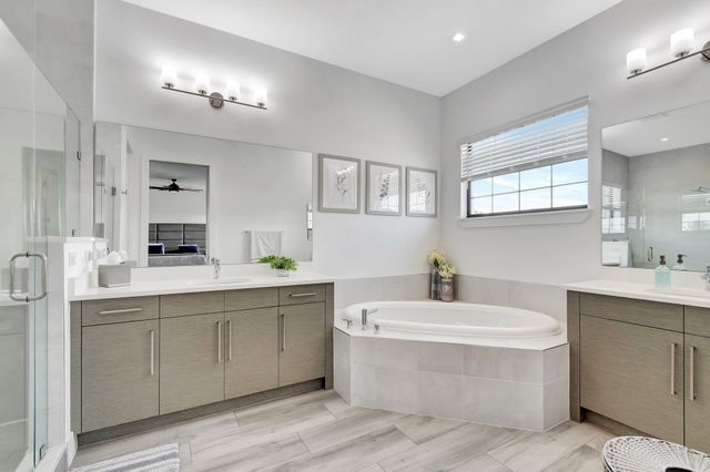 2828 Gin Berry Way, West Palm Beach, FL 33401