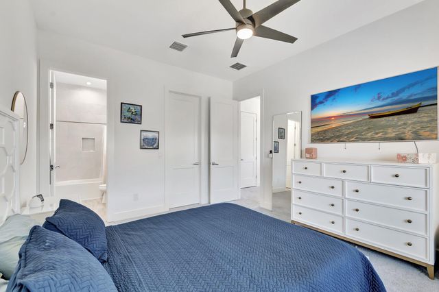 2828 Gin Berry Way, West Palm Beach, FL 33401