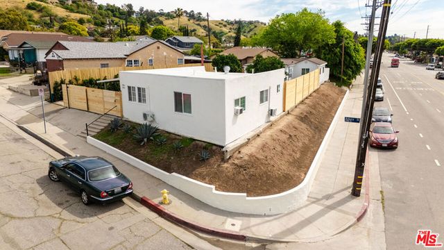 2900 Asbury Street, Los Angeles, CA 90065