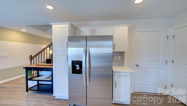 82 Cain Hollow Way, Asheville, NC 28806