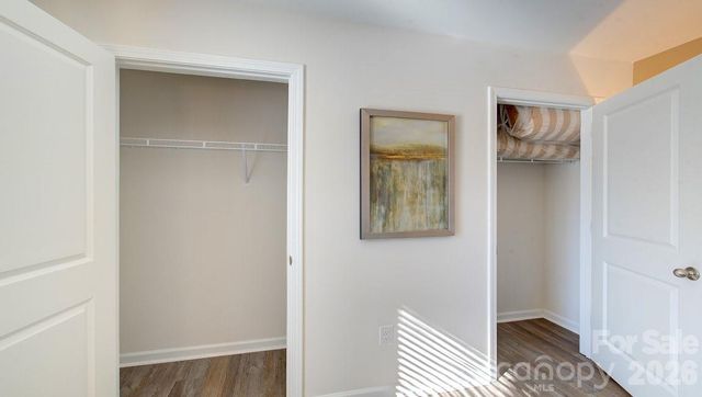 82 Cain Hollow Way, Asheville, NC 28806