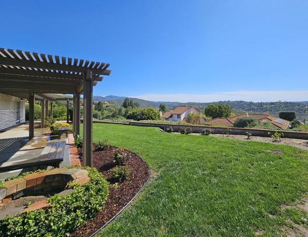 3915 Plateau Place, Escondido, CA 92025