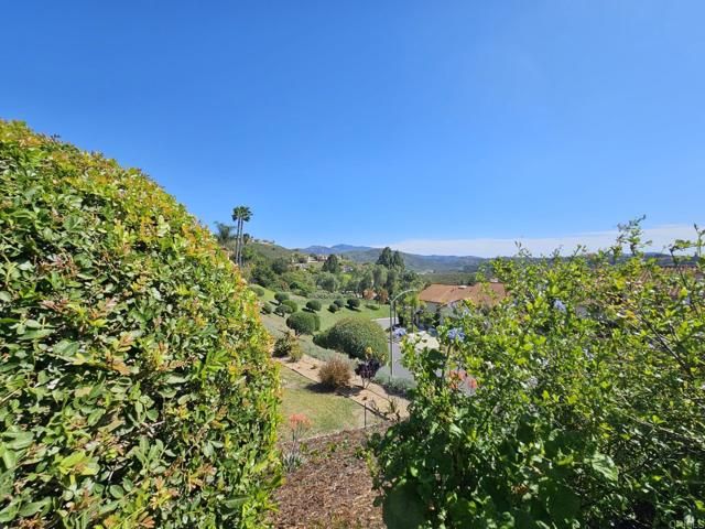 3915 Plateau Place, Escondido, CA 92025