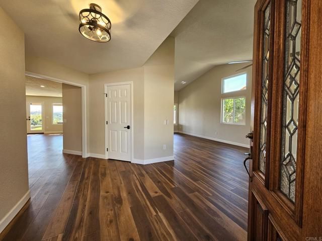 3915 Plateau Place, Escondido, CA 92025