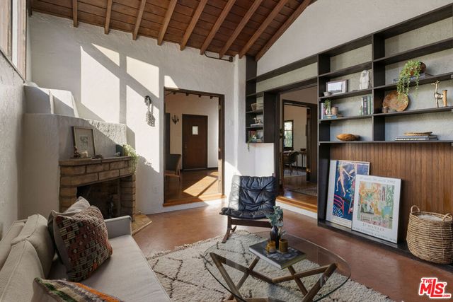 1506 Linda Rosa Avenue, Los Angeles, CA 90041