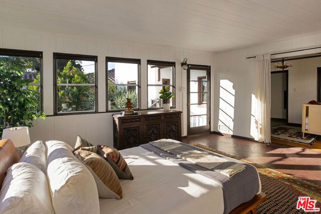 1506 Linda Rosa Avenue, Los Angeles, CA 90041